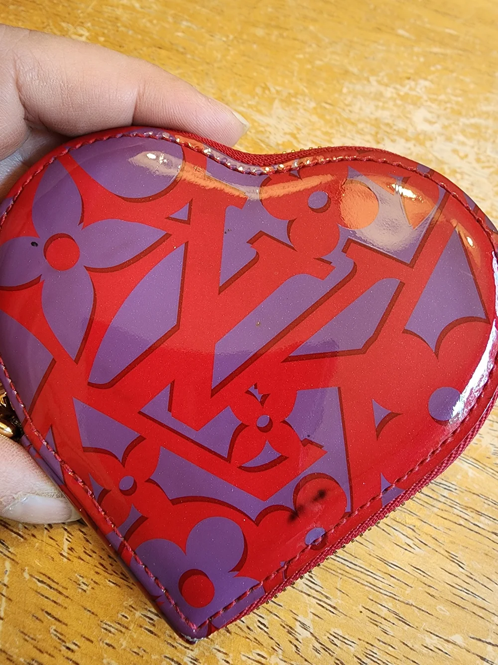 Louis Vuitton Rose Indian Sweet Monogram Vernis Heart Coin Purse